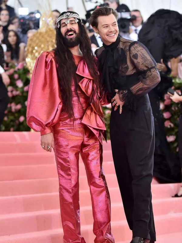 Alessandro Michele & HarryStyles Photo Credits: Getty Images